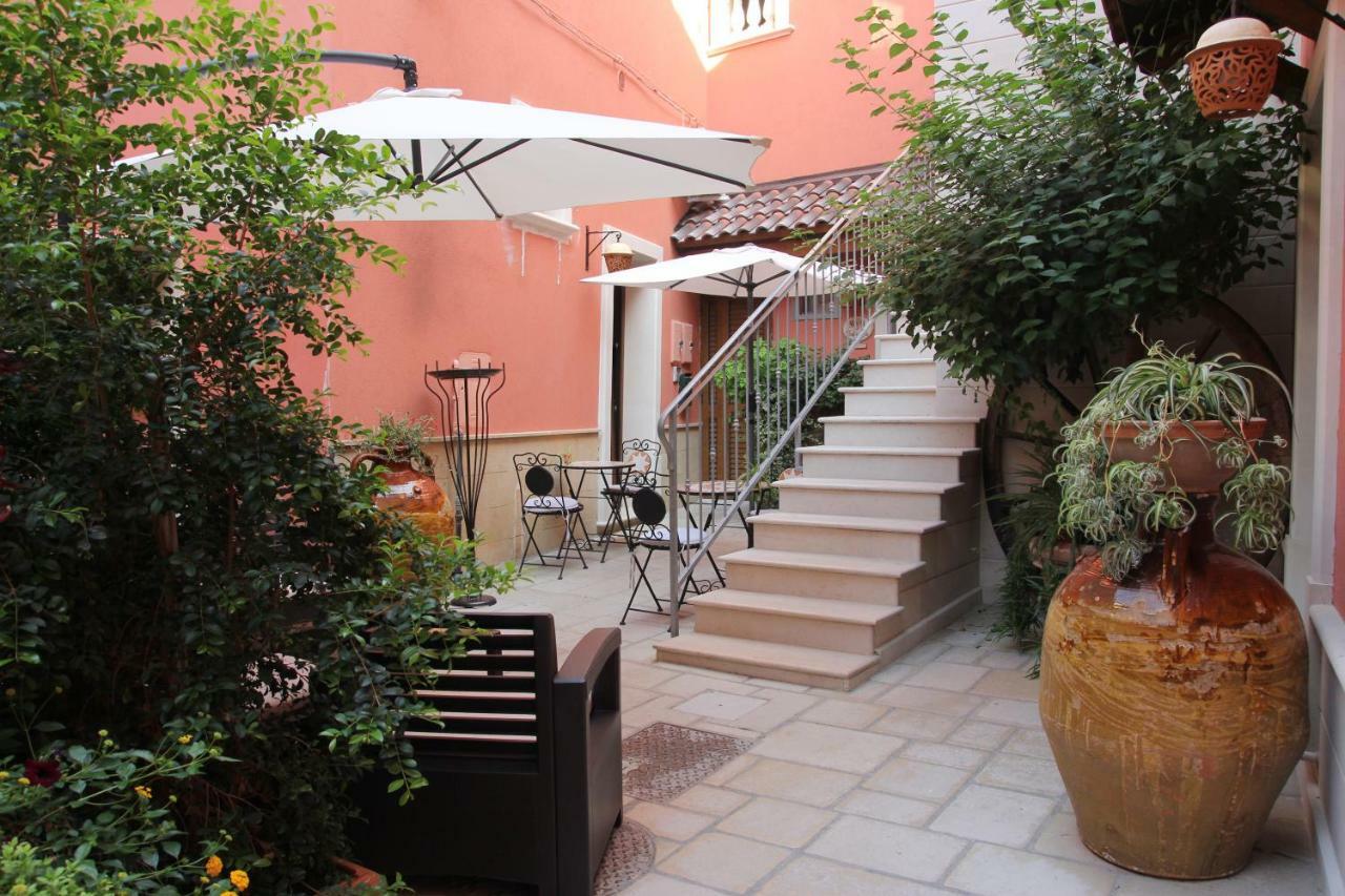 B&B Corte Dei Figuli San Pietro in Lama 外观 照片